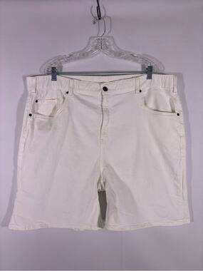 Eddie Bauer Boyfriend Fit White Bermuda Shorts Plus Size 22W Stretch 0109